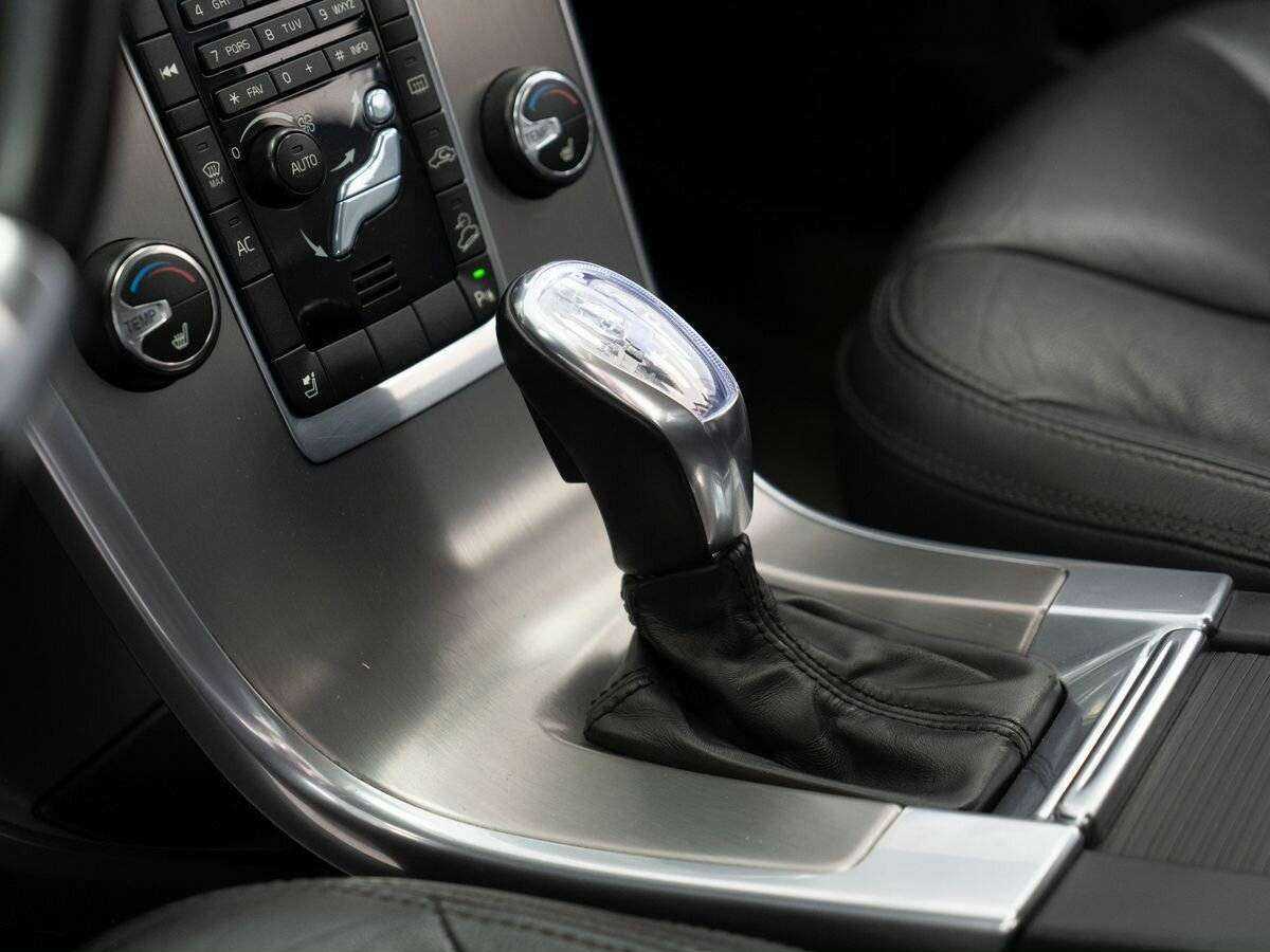 Б/У Вольво ИксЦ60 2012 года. Фото: #11