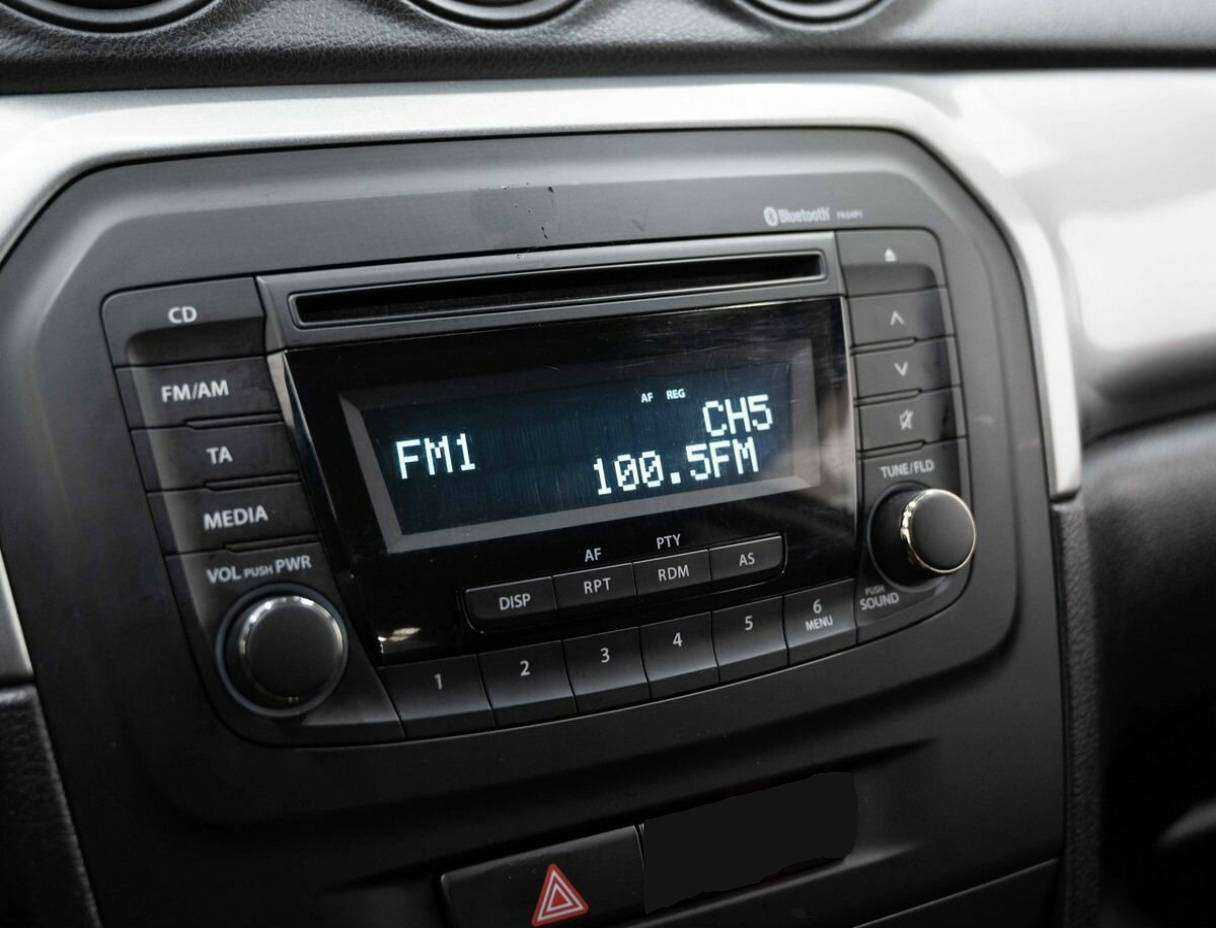 Б/У Сузуки Витара 2016 года. Фото: #19