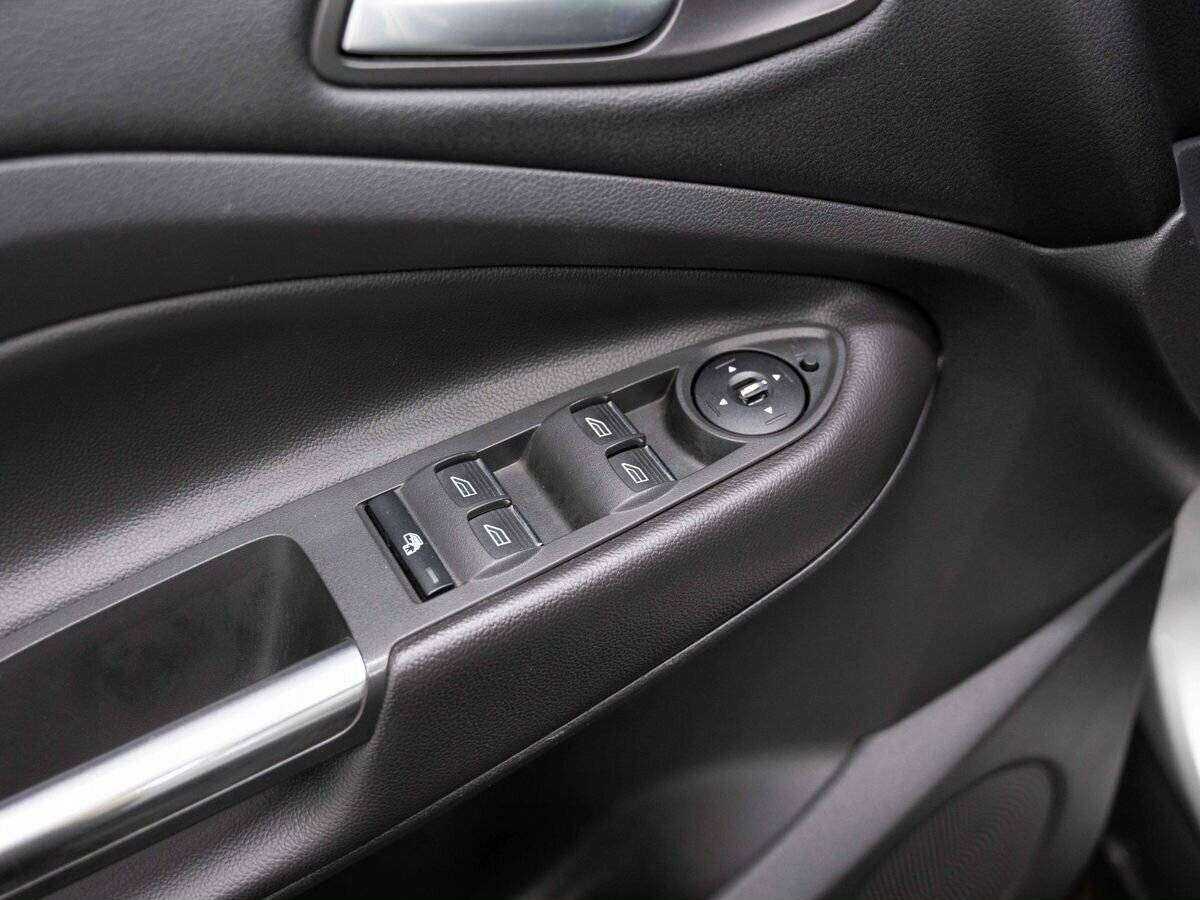 Б/У Форд Куга 2014 года. Фото: #24