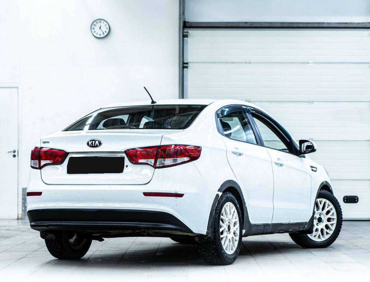 Б/У Киа Рио 2016 года. Фото: #2