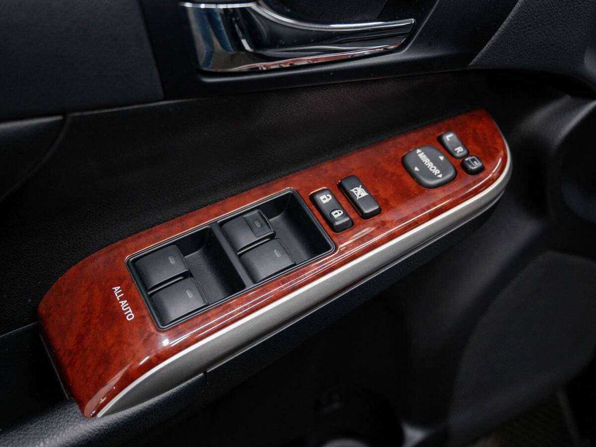 Б/У Тойота Камри 2014 года. Фото: #15