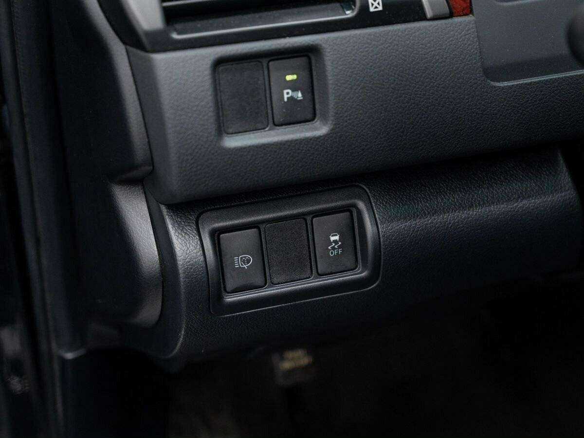 Б/У Тойота Камри 2014 года. Фото: #16