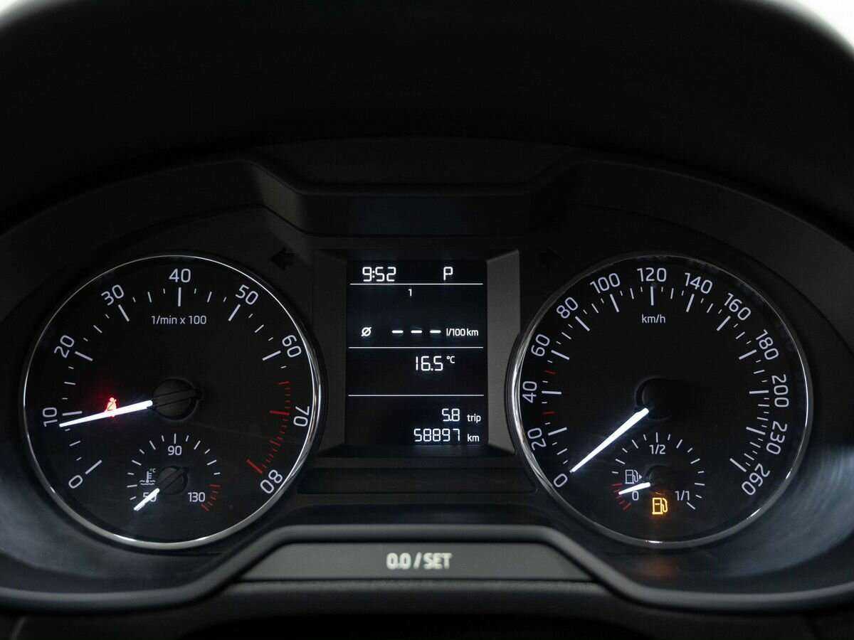 Б/У Шкода Октавия 2017 года. Фото: #14