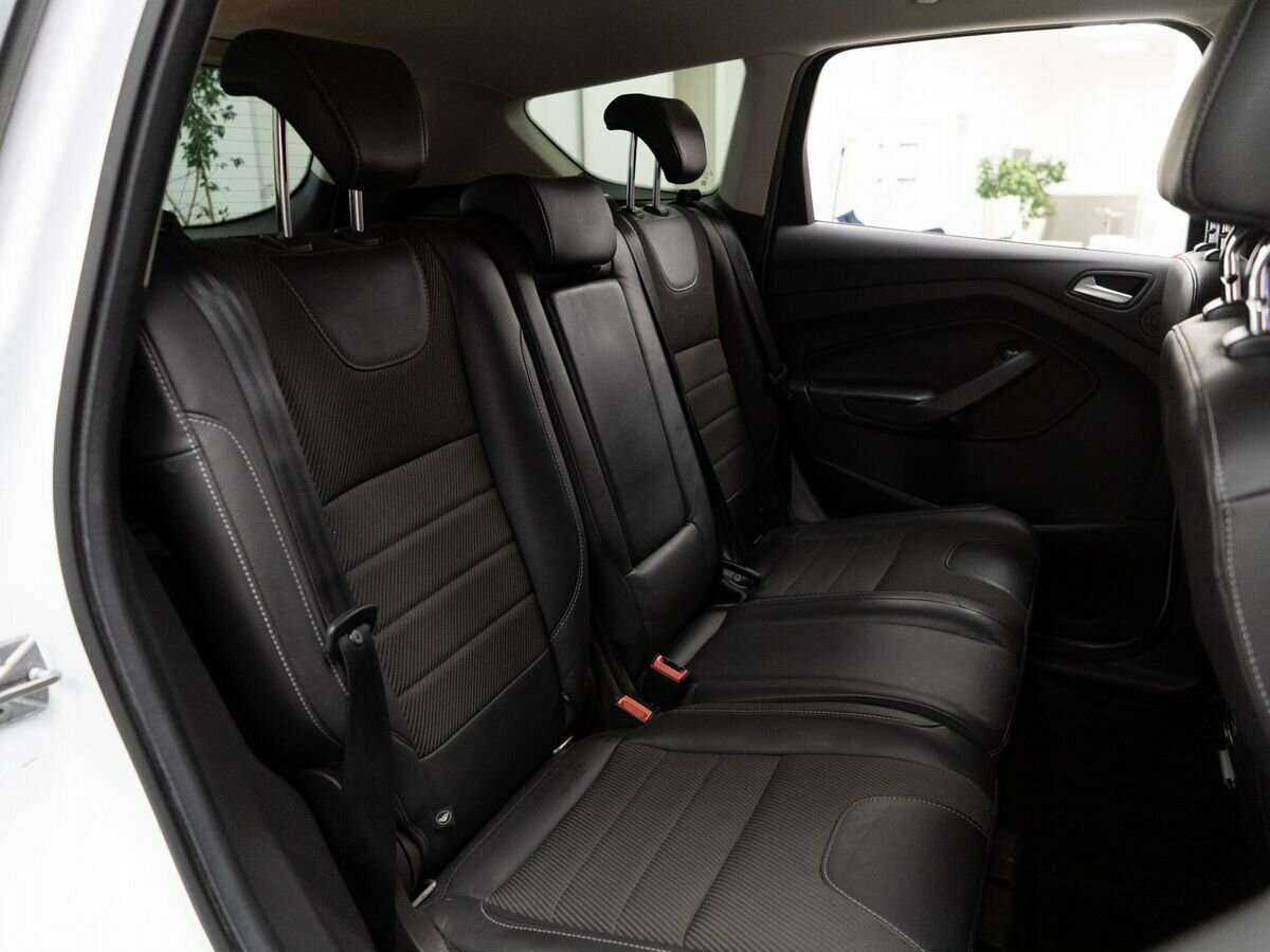 Б/У Форд Куга 2016 года. Фото: #7