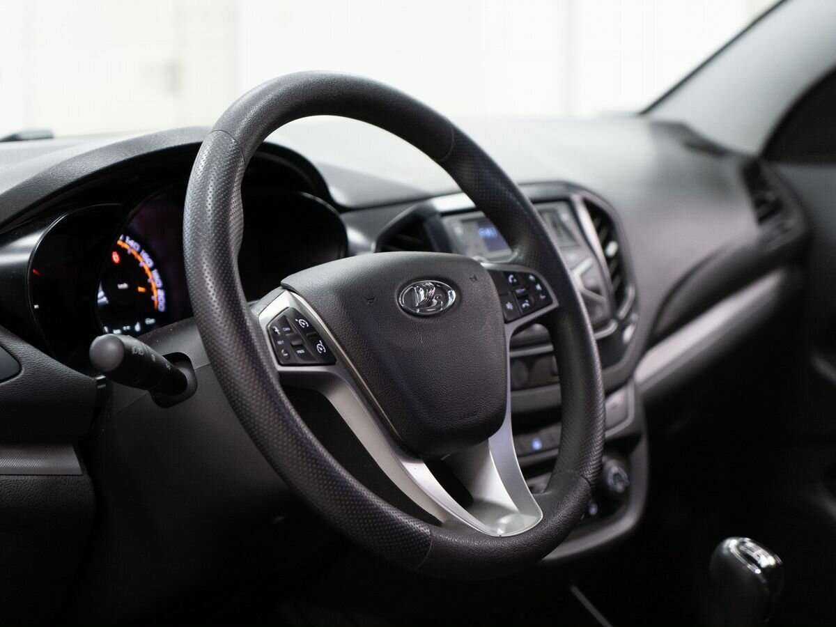 Б/У Лада (ВАЗ) Веста 2021 года. Фото: #4