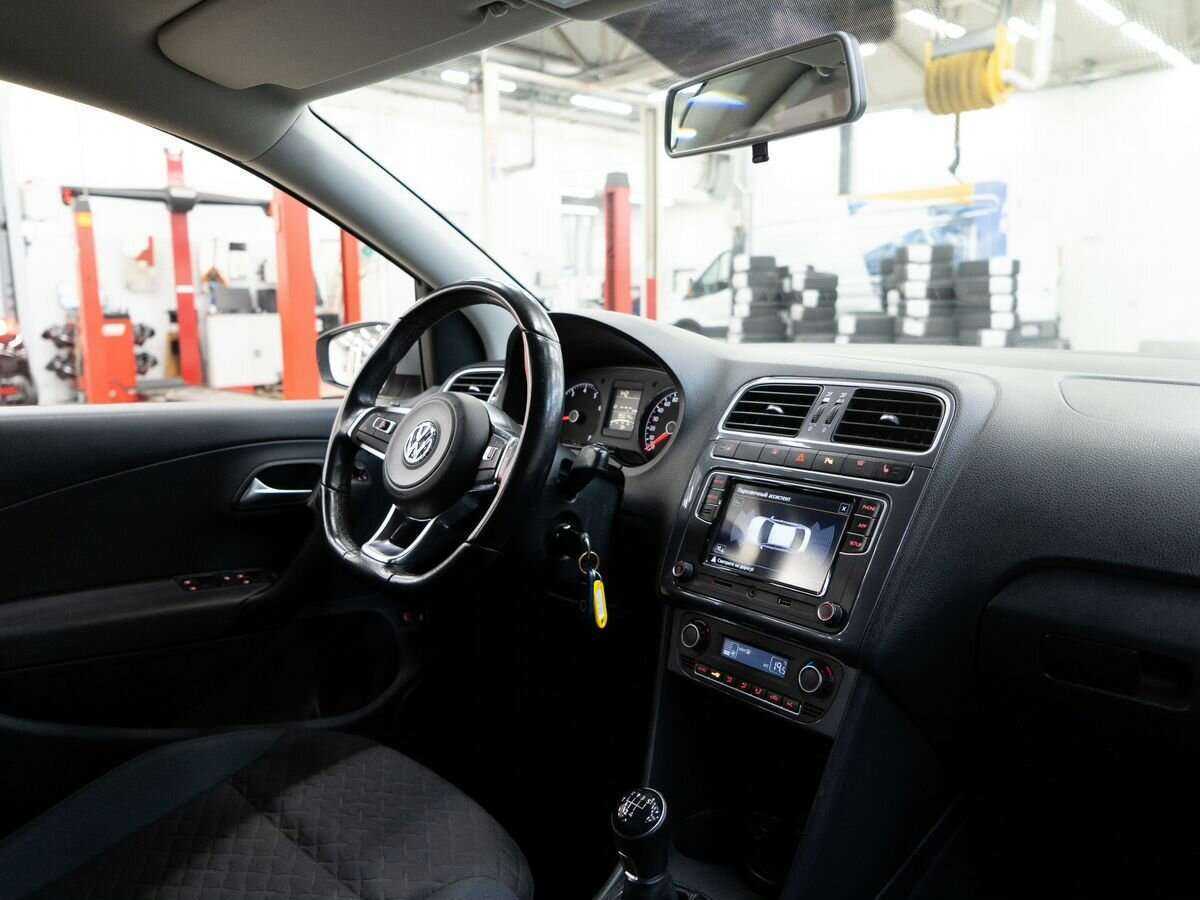 Б/У Фольксваген Поло 2019 года. Фото: #16