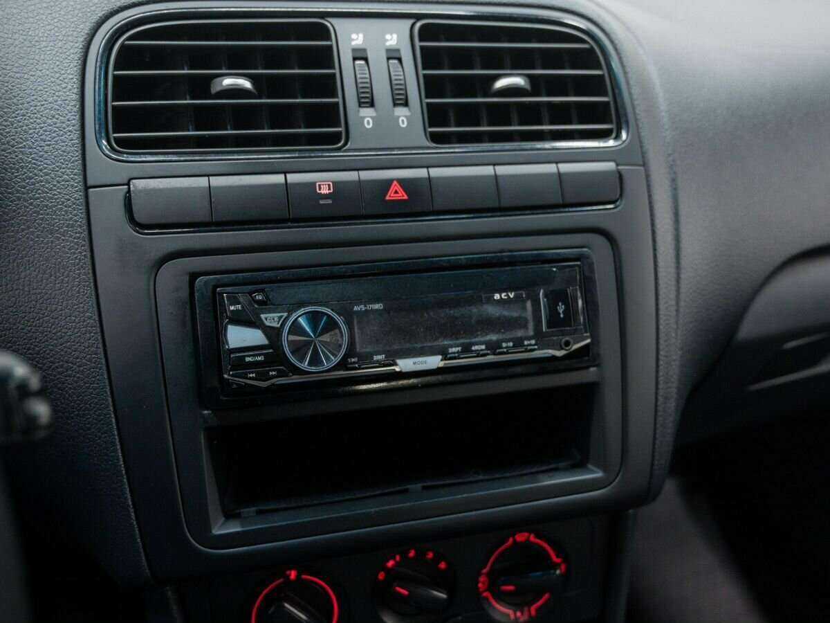 Б/У Фольксваген Поло 2020 года. Фото: #18