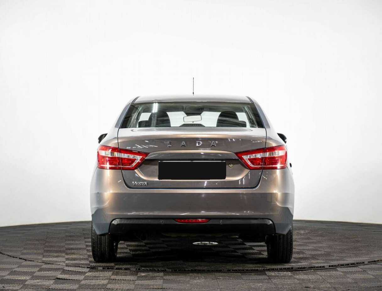 Б/У Лада (ВАЗ) Веста 2015 года. Фото: #4