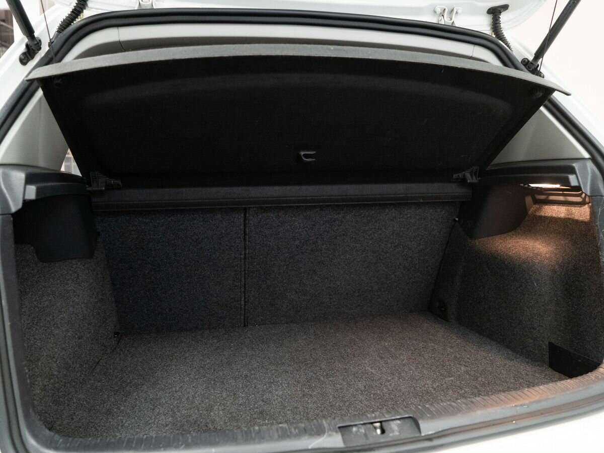 Б/У Фольксваген Гольф 2012 года. Фото: #7