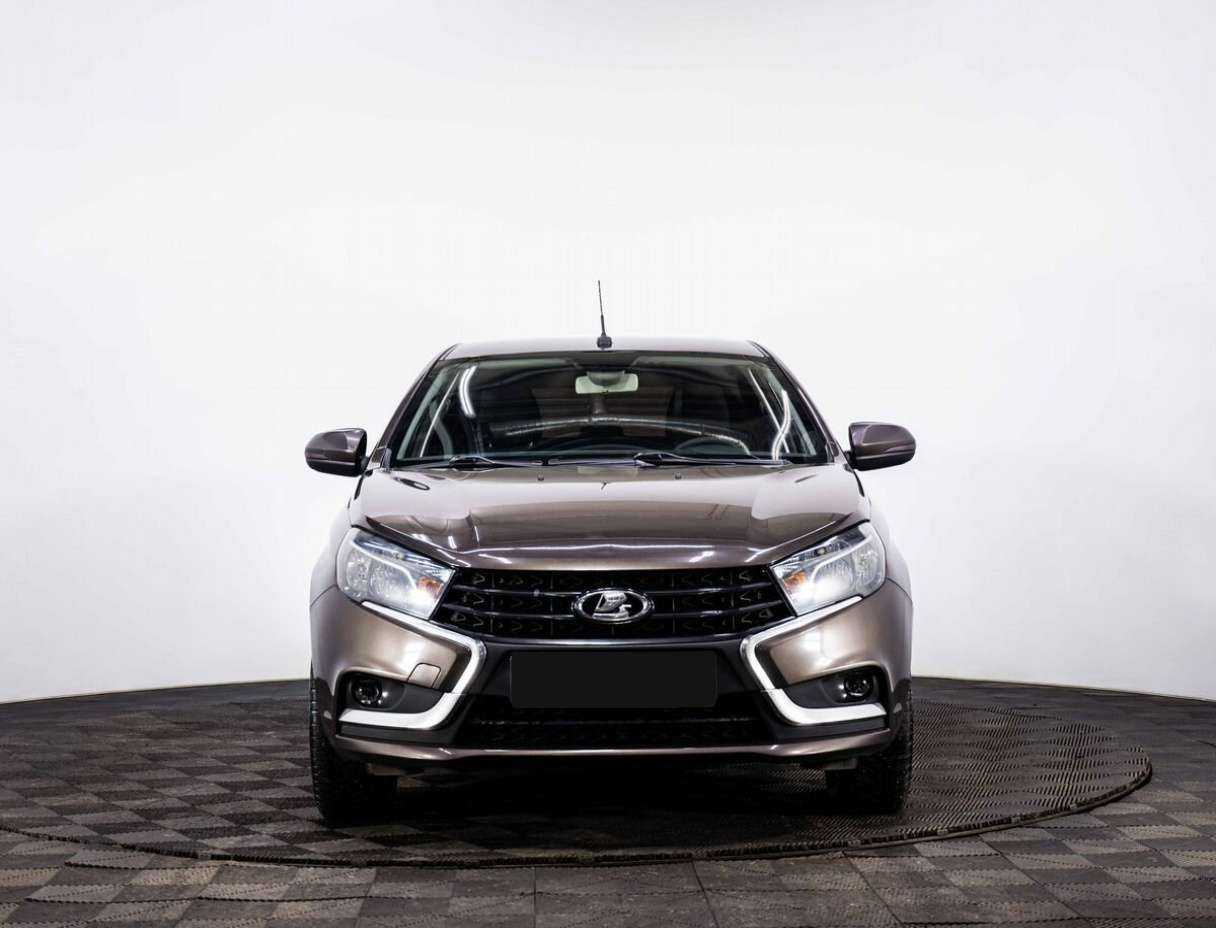 Б/У Лада (ВАЗ) Веста 2018 года. Фото: #1