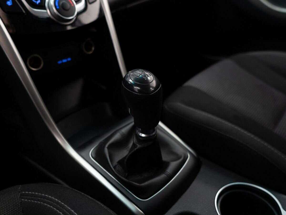 Б/У Хендай ай30 2013 года. Фото: #12