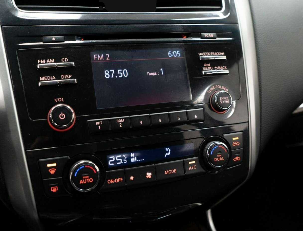 Б/У Ниссан Теана 2015 года. Фото: #9