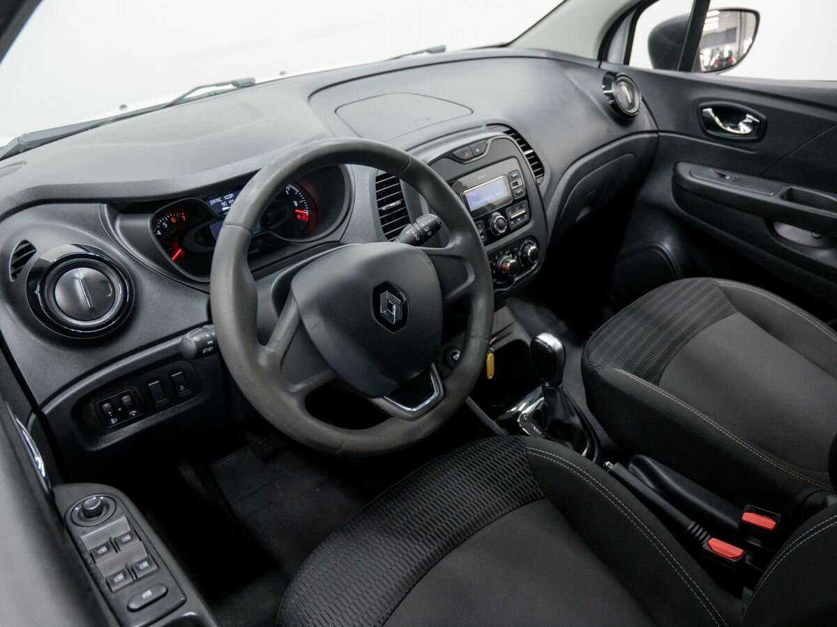 Б/У Рено Каптюр 2018 года. Фото: #11