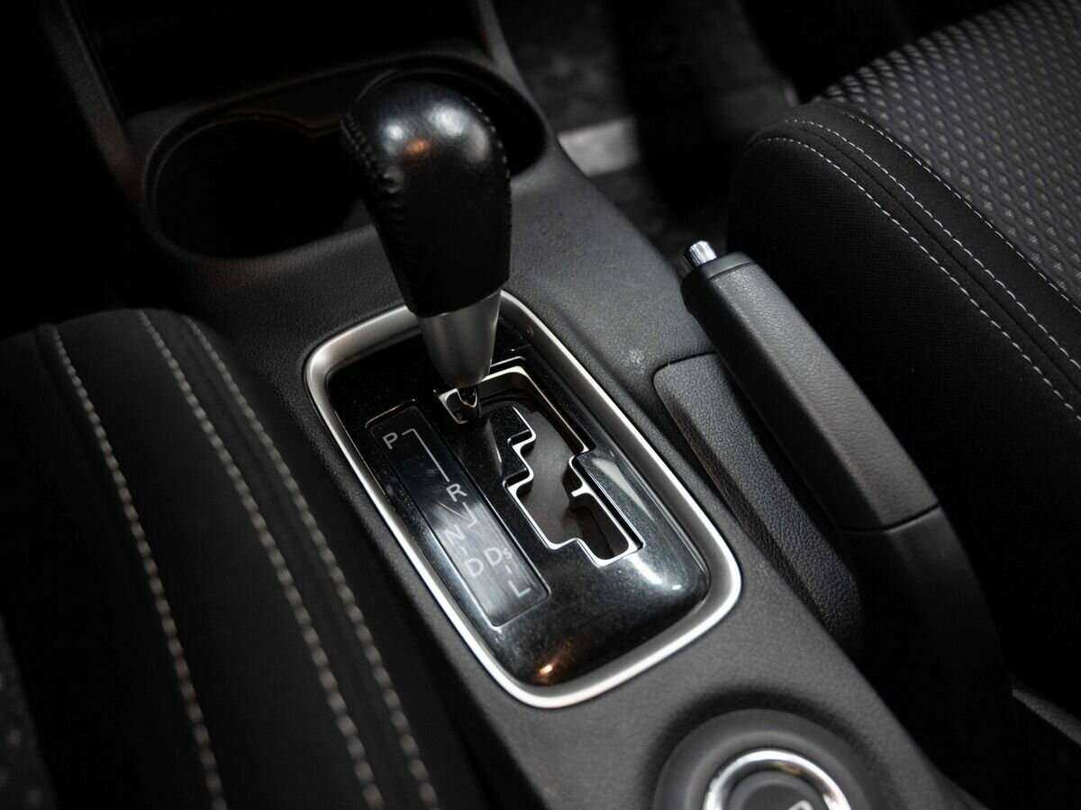 Б/У Митсубиши Оутлэндер 2016 года. Фото: #21