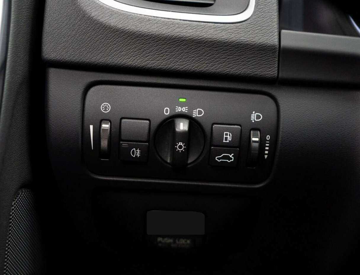 Б/У Вольво С60 2012 года. Фото: #14