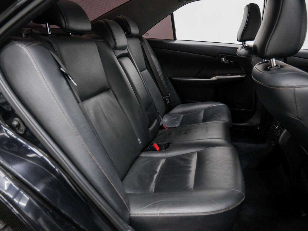 Б/У Тойота Камри 2015 года. Фото: #8