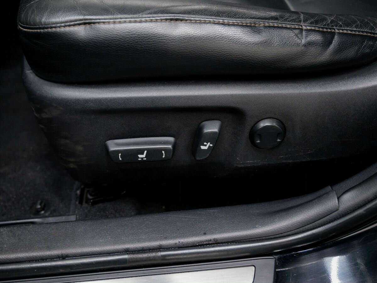 Б/У Тойота Камри 2015 года. Фото: #15