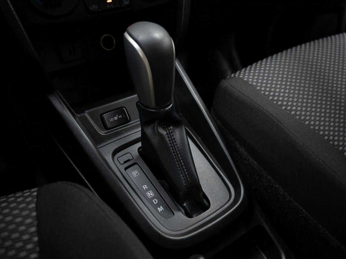 Б/У Сузуки Витара 2015 года. Фото: #18