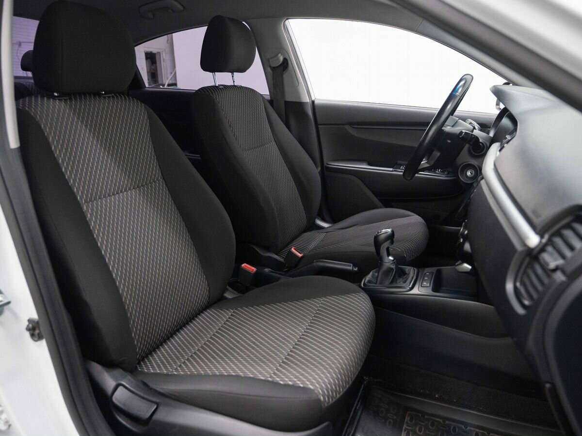 Б/У Киа Рио 2018 года. Фото: #11