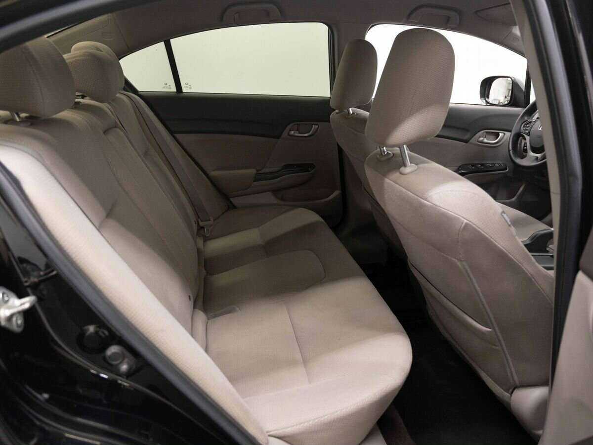 Б/У Хонда Цивик 2012 года. Фото: #9