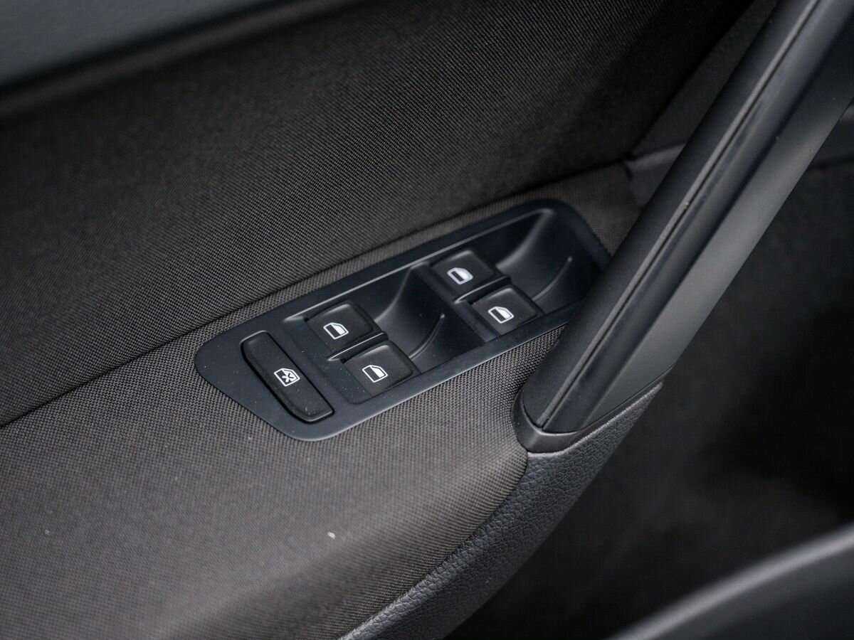 Б/У Фольксваген Гольф 2014 года. Фото: #14