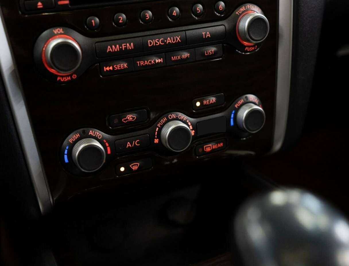 Б/У Ниссан Патфайндер 2015 года. Фото: #12