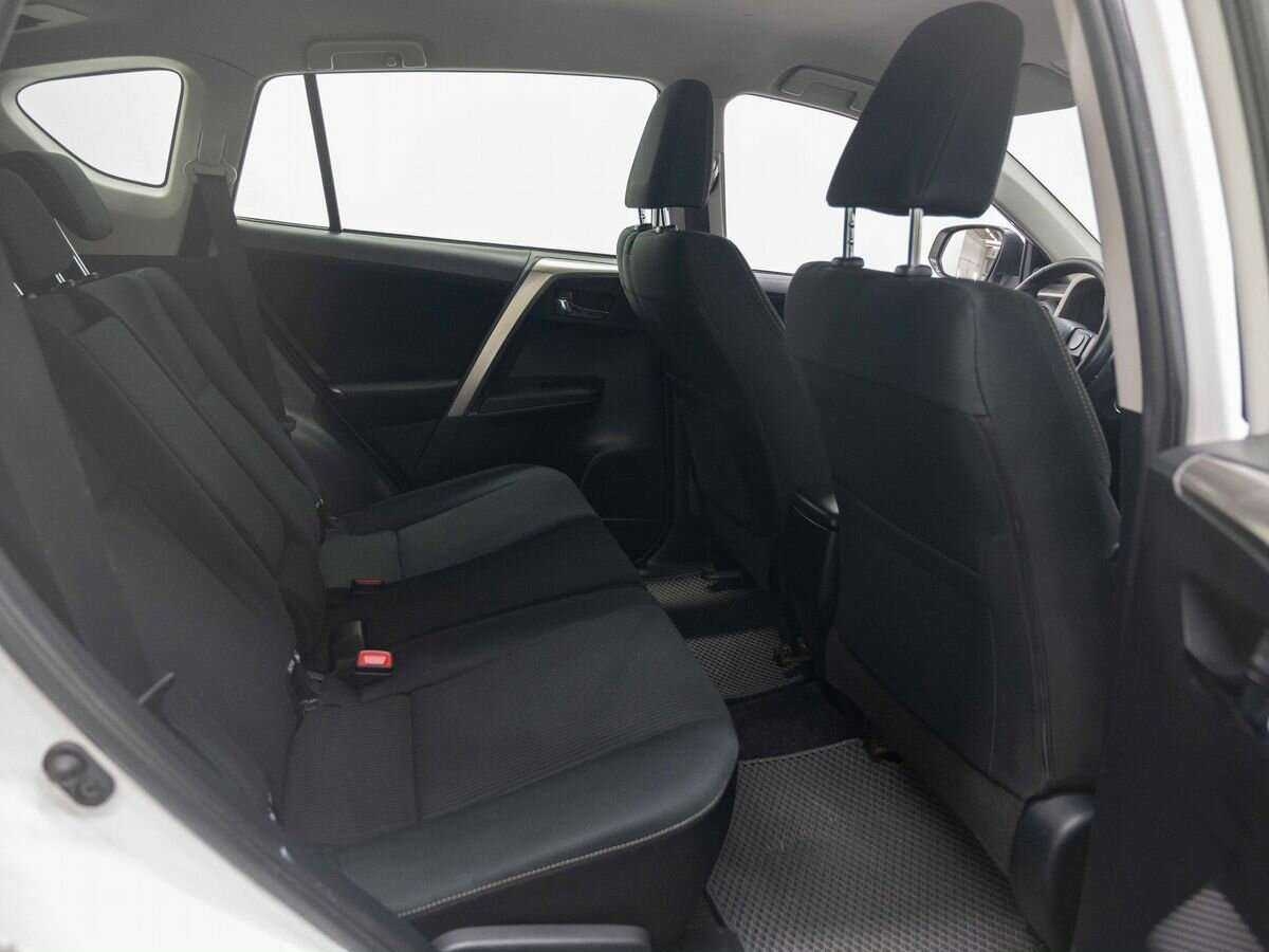 Б/У Тойота Рав4 2013 года. Фото: #12