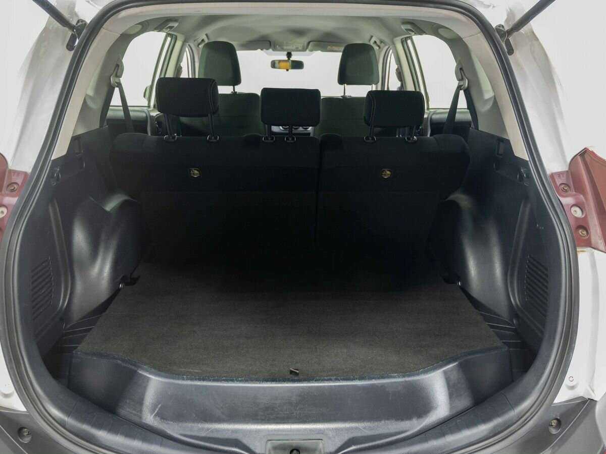 Б/У Тойота Рав4 2013 года. Фото: #22