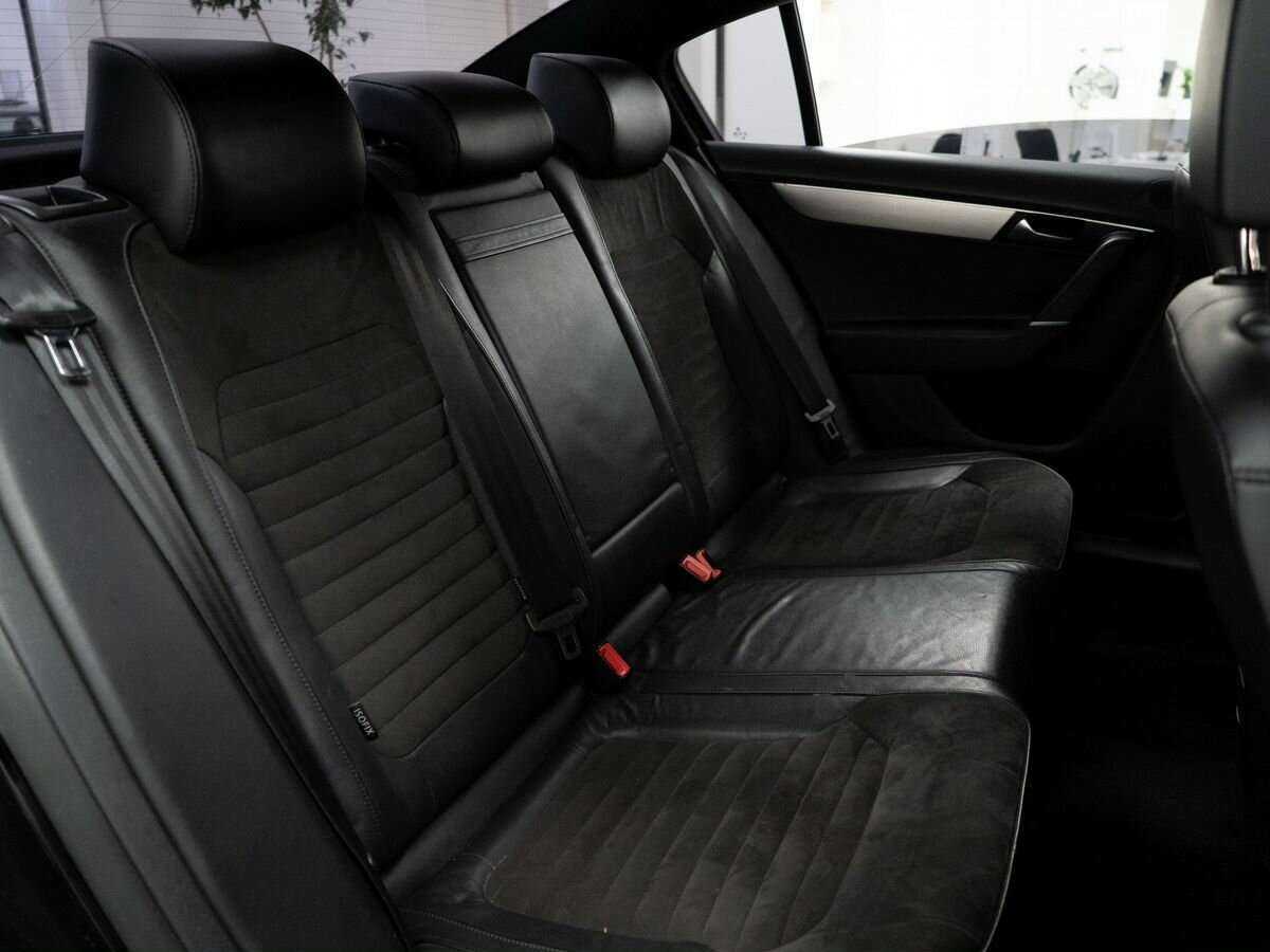 Б/У Фольксваген Пассат 2013 года. Фото: #10