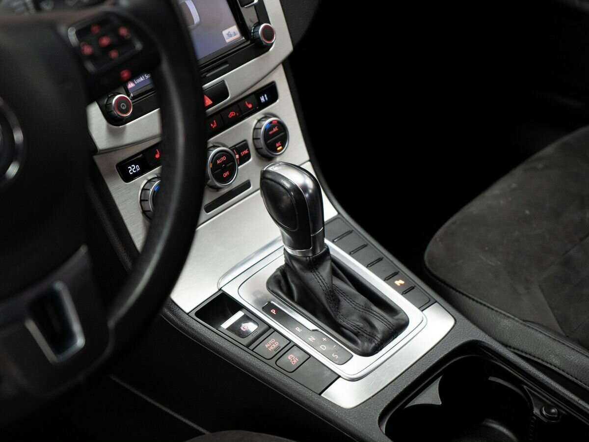 Б/У Фольксваген Пассат 2013 года. Фото: #13