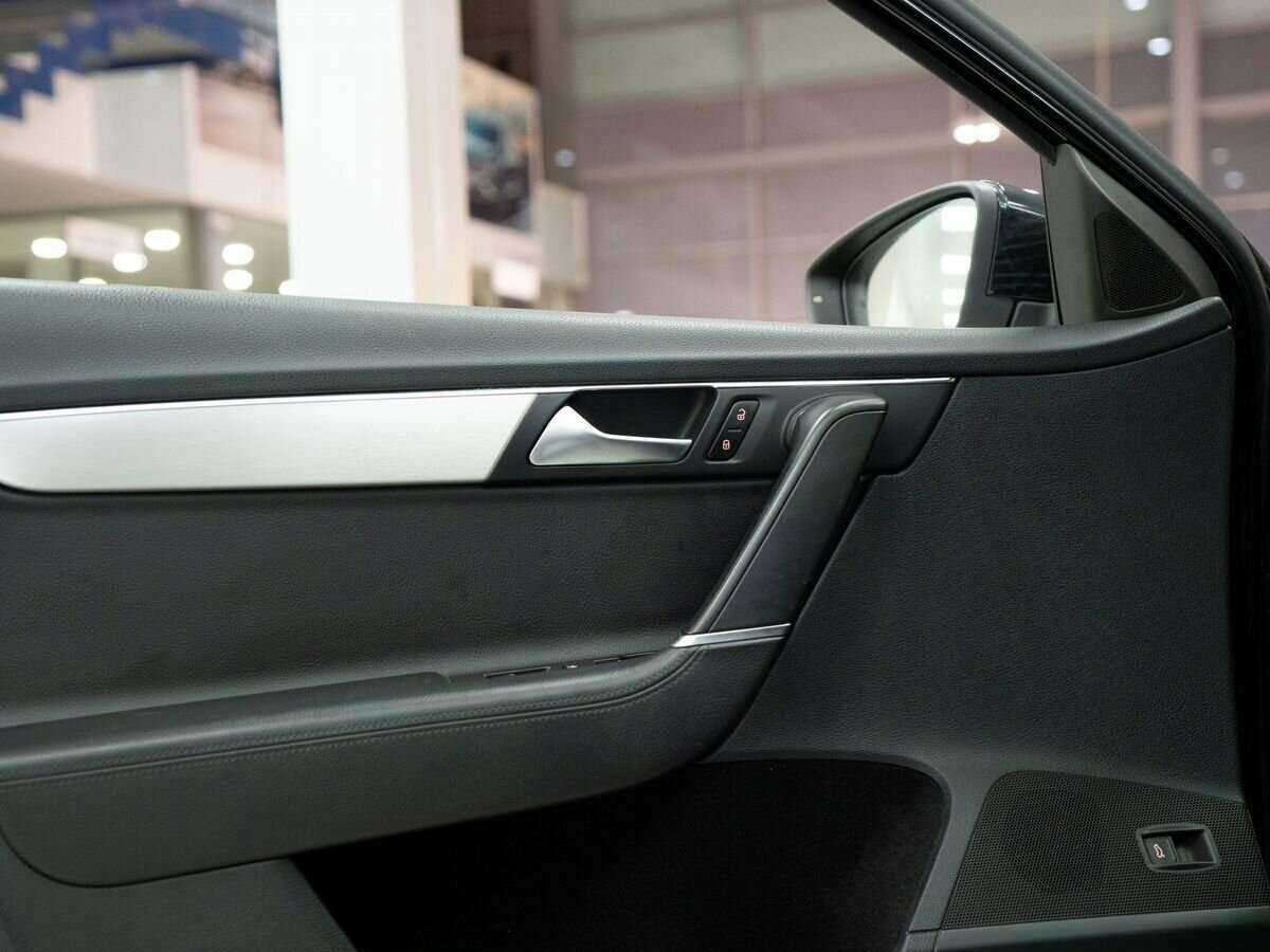 Б/У Фольксваген Пассат 2013 года. Фото: #17