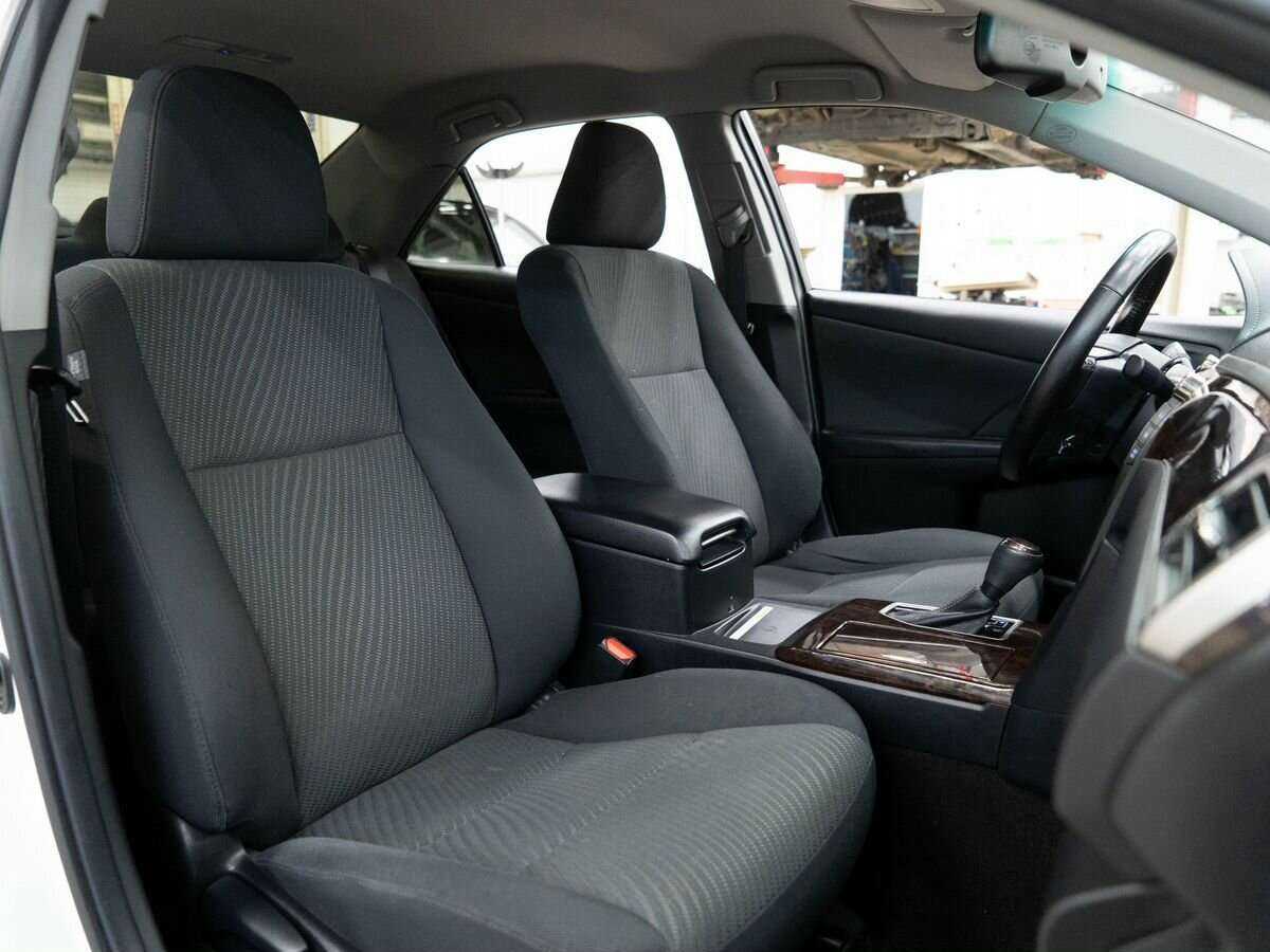 Б/У Тойота Камри 2016 года. Фото: #8