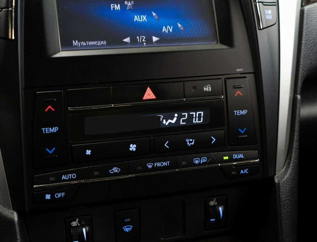 Б/У Тойота Камри 2016 года. Фото: #10