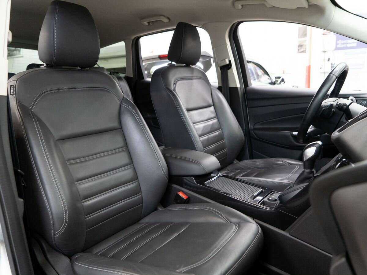 Б/У Форд Куга 2017 года. Фото: #9