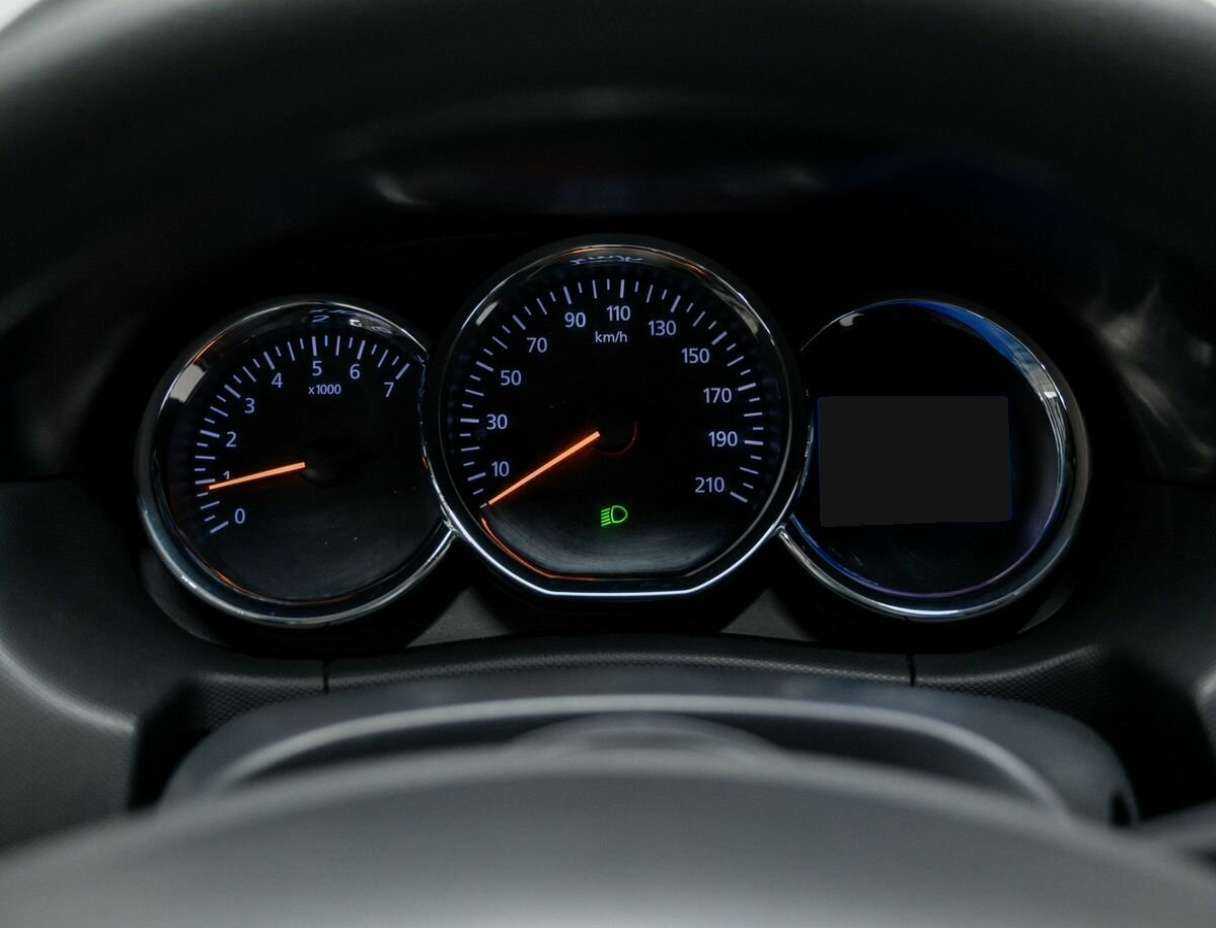 Б/У Рено Дастер 2016 года. Фото: #17