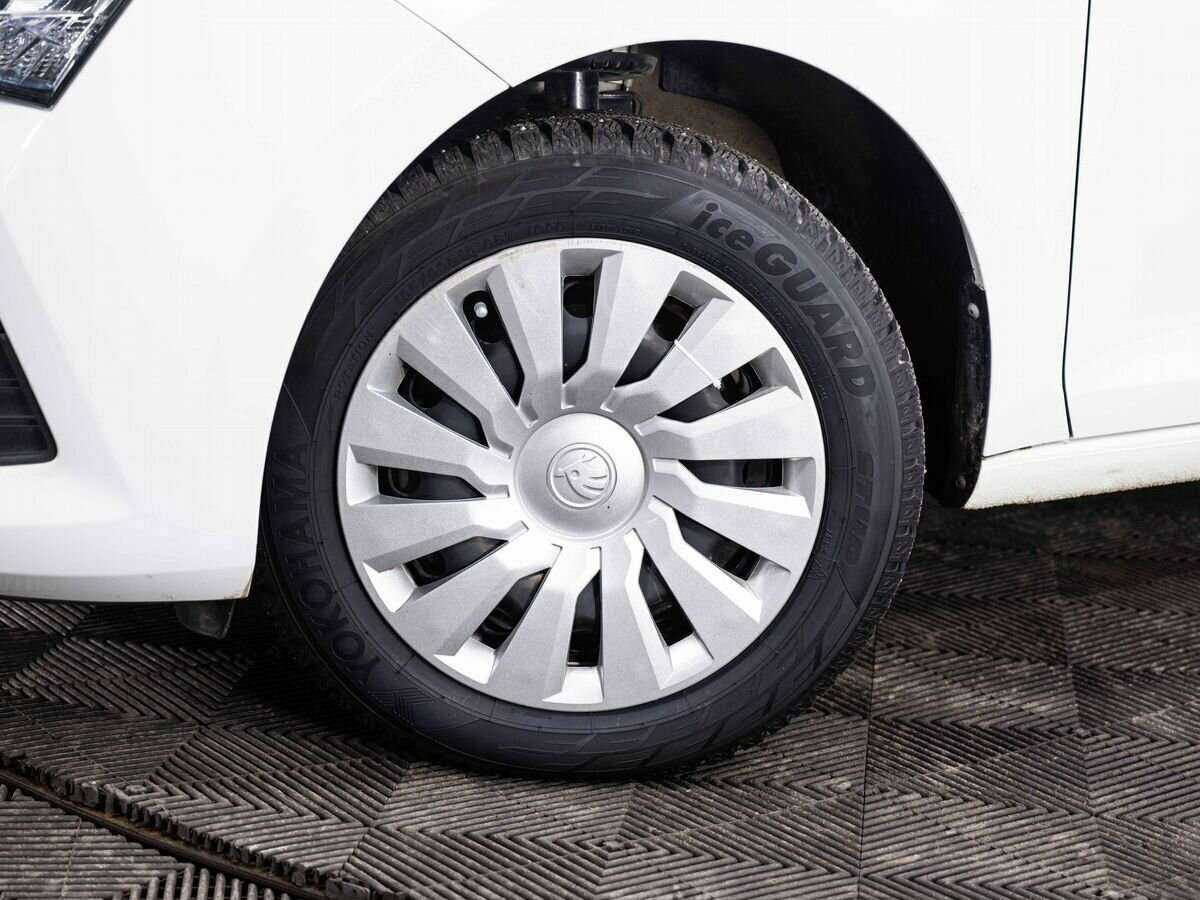 Б/У Шкода Рапид 2022 года. Фото: #7