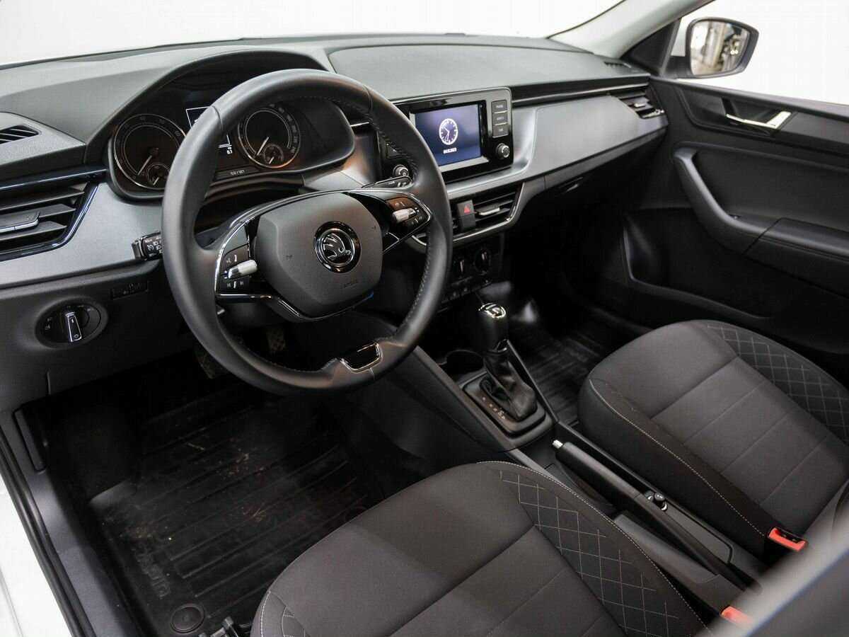 Б/У Шкода Рапид 2022 года. Фото: #9