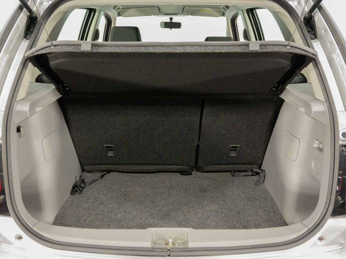 Б/У Сузуки С-Икс4 2013 года. Фото: #20