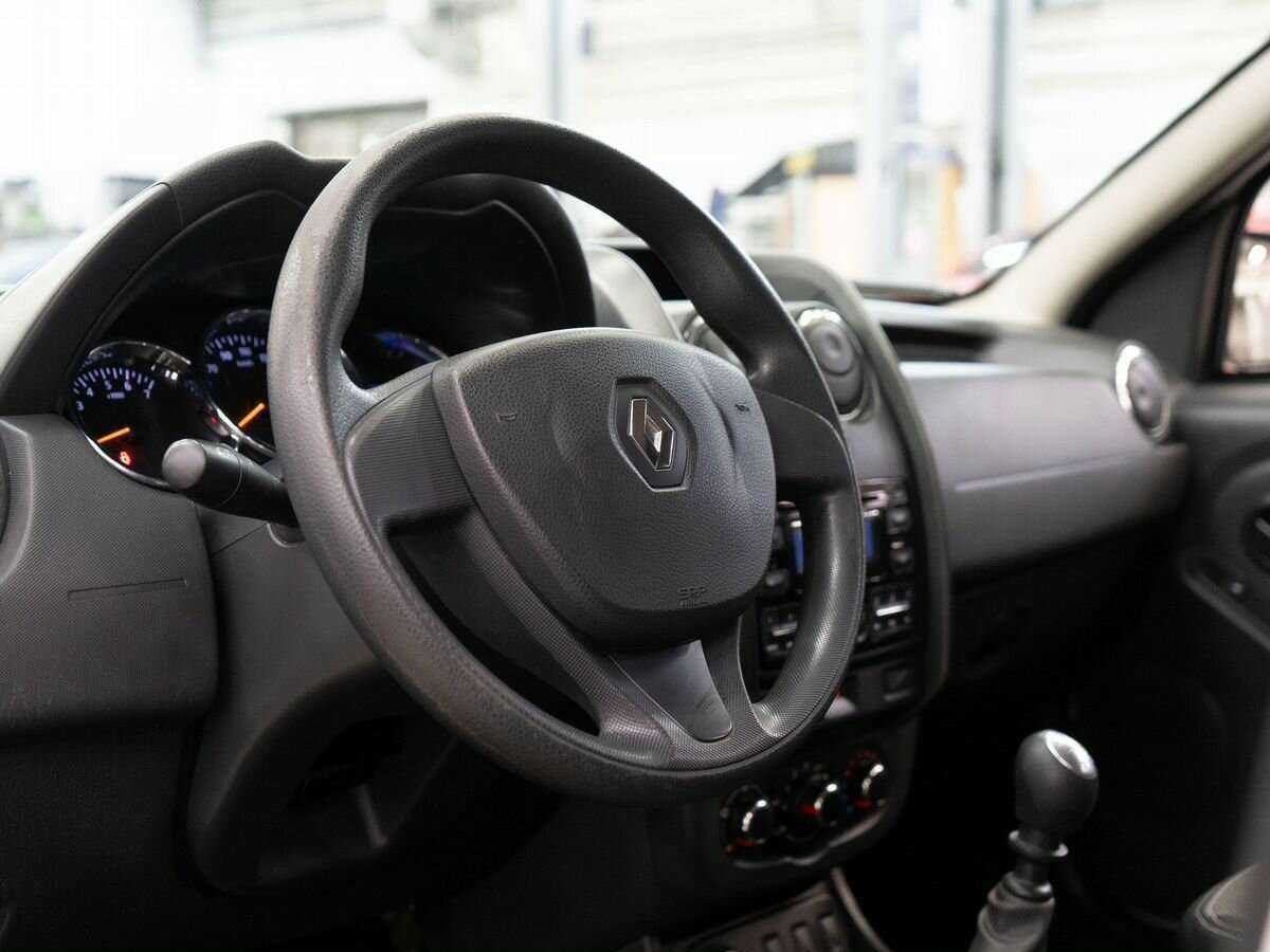 Б/У Рено Дастер 2015 года. Фото: #4