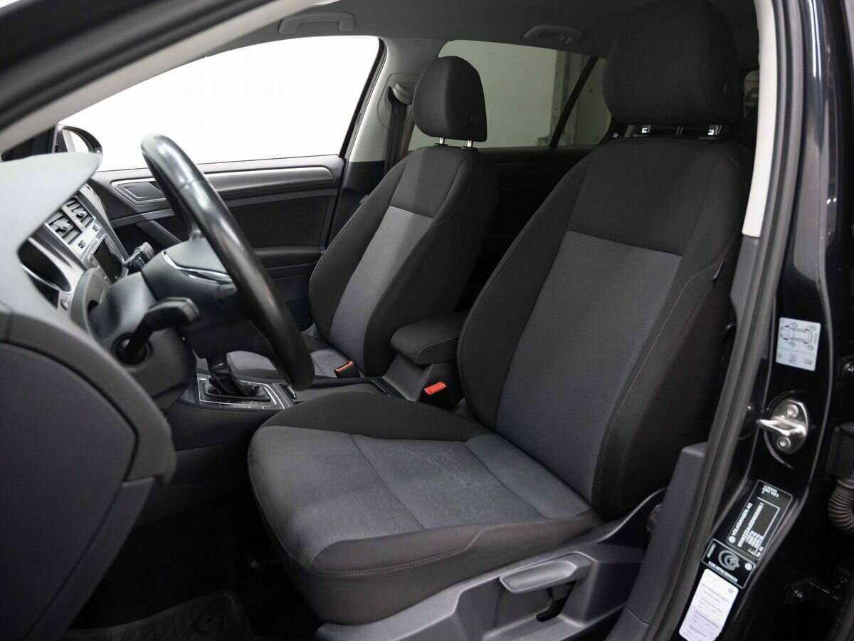 Б/У Фольксваген Гольф 2013 года. Фото: #9