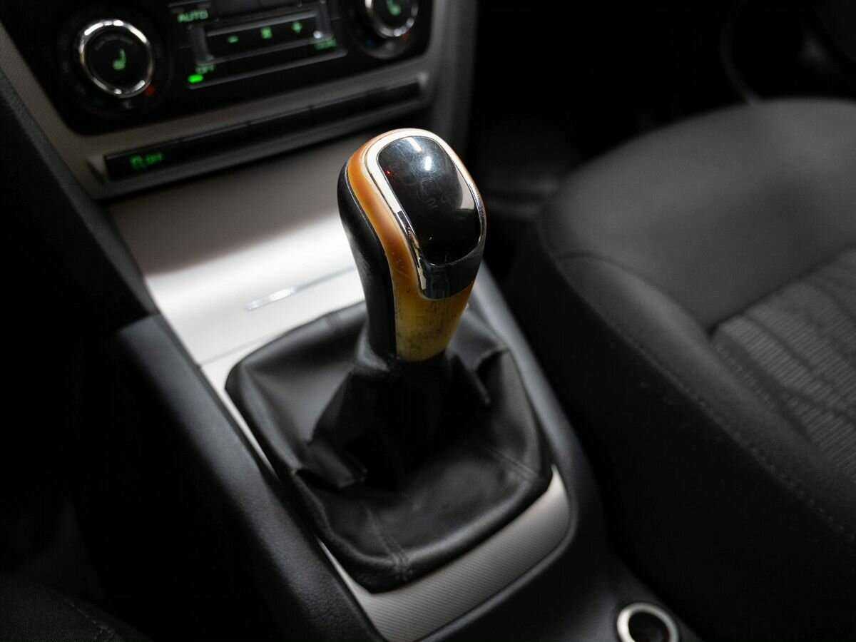 Б/У Шкода Октавия 2012 года. Фото: #13