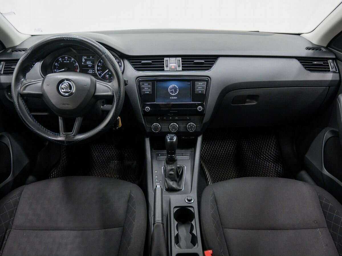 Б/У Шкода Октавия 2017 года. Фото: #9