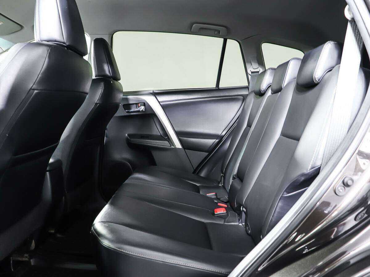 Б/У Тойота Рав4 2014 года. Фото: #10