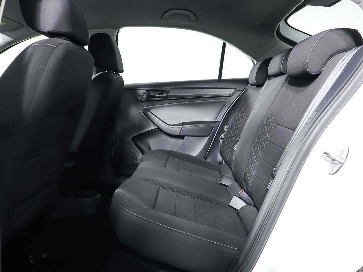 Б/У Шкода Рапид 2020 года. Фото: #9