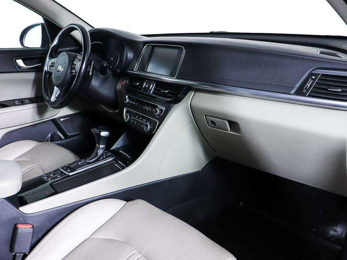 Б/У Киа Оптима 2017 года. Фото: #8