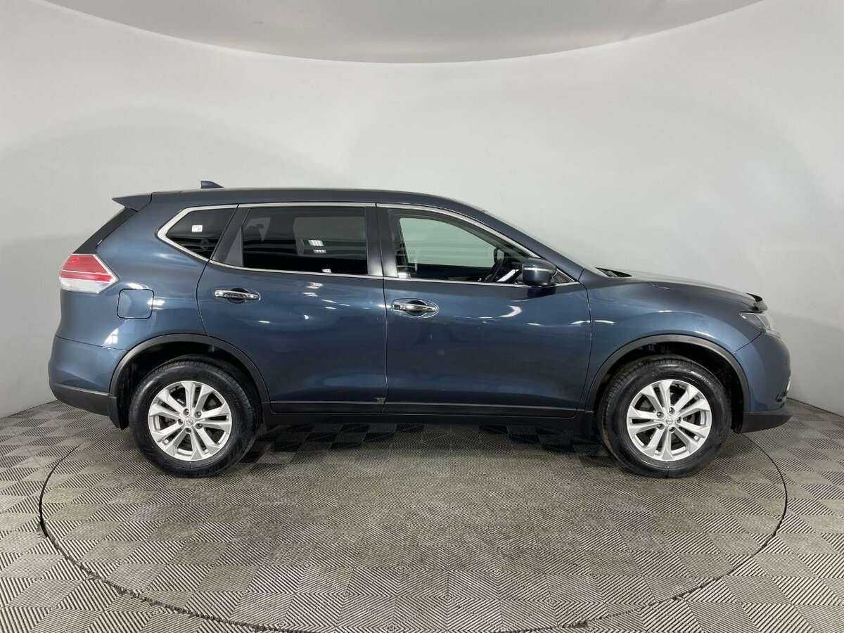 Б/У Ниссан Икс-Трейл 2017 года. Фото: #3