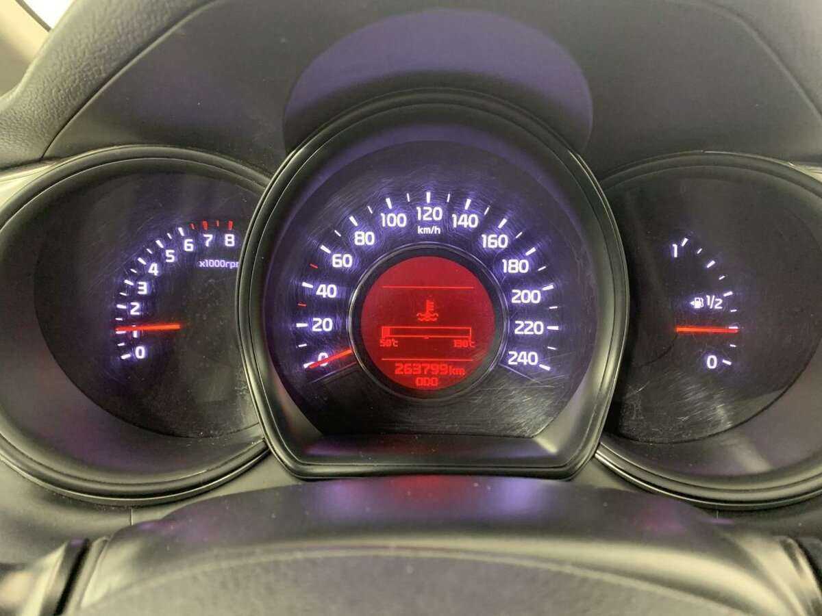 Б/У Киа Сид 2017 года. Фото: #10