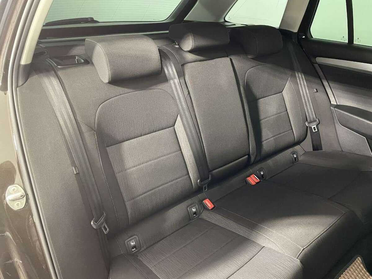 Б/У Шкода Суперб 2016 года. Фото: #13