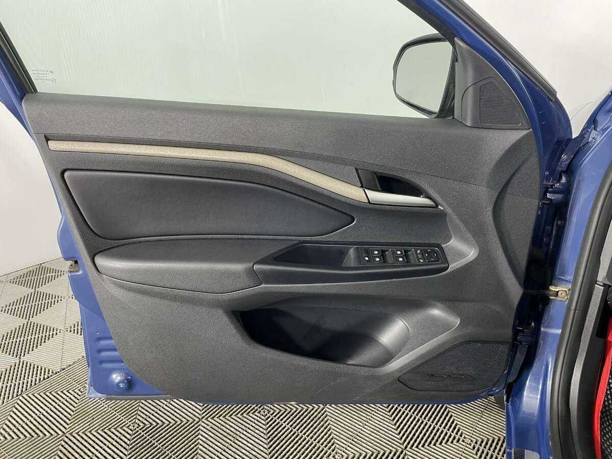 Б/У Лада (ВАЗ) Веста 2017 года. Фото: #7