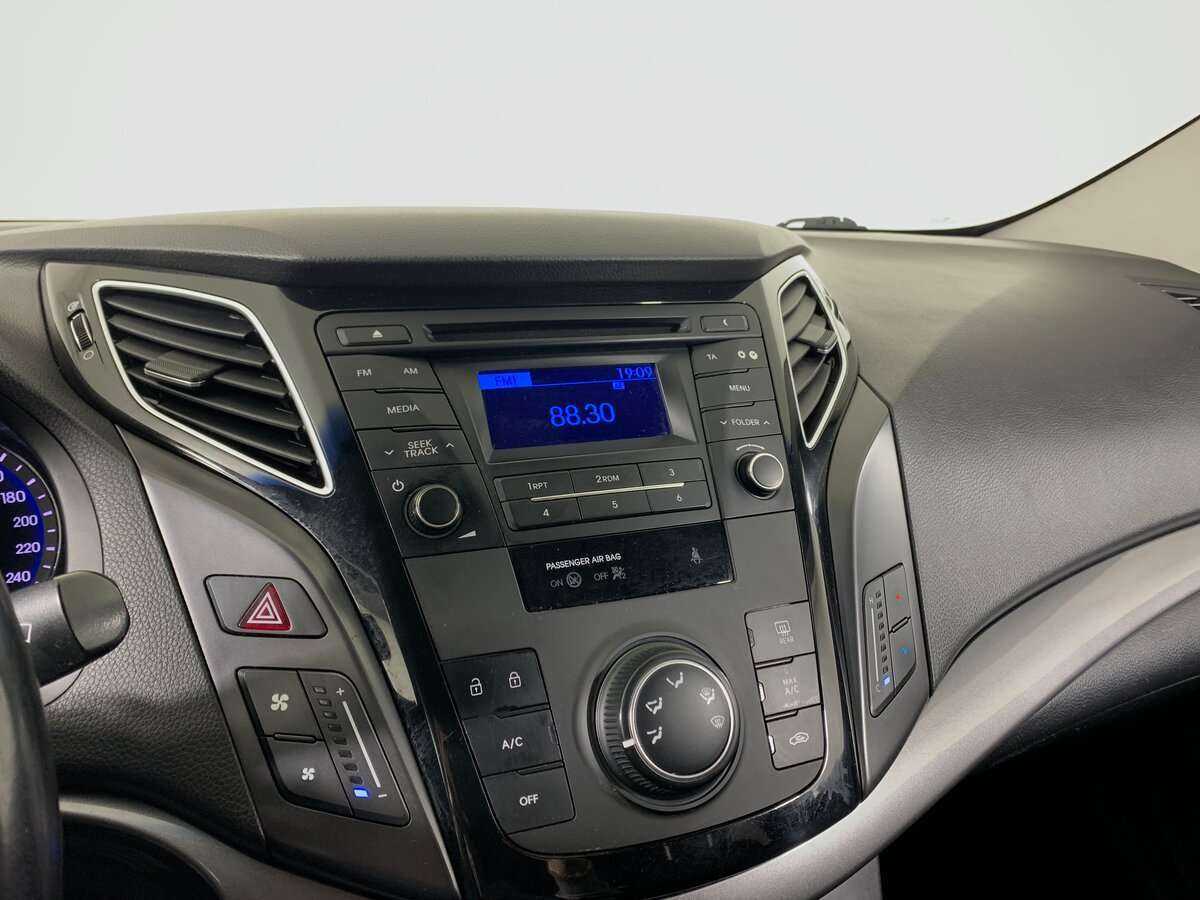 Б/У Хендай ай40 2015 года. Фото: #12